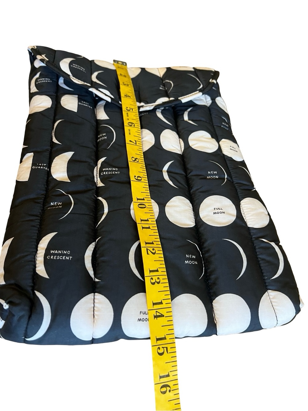 BAGGU Puffy Moon Phases Black Quilted Laptop Sleeve Celestial Waning Crescent - Picture 7 of 9